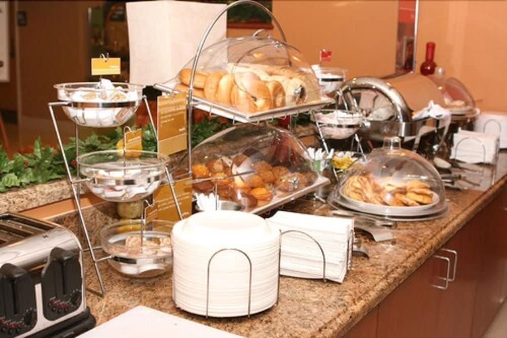 Hampton Inn Naples-Central Εξωτερικό φωτογραφία