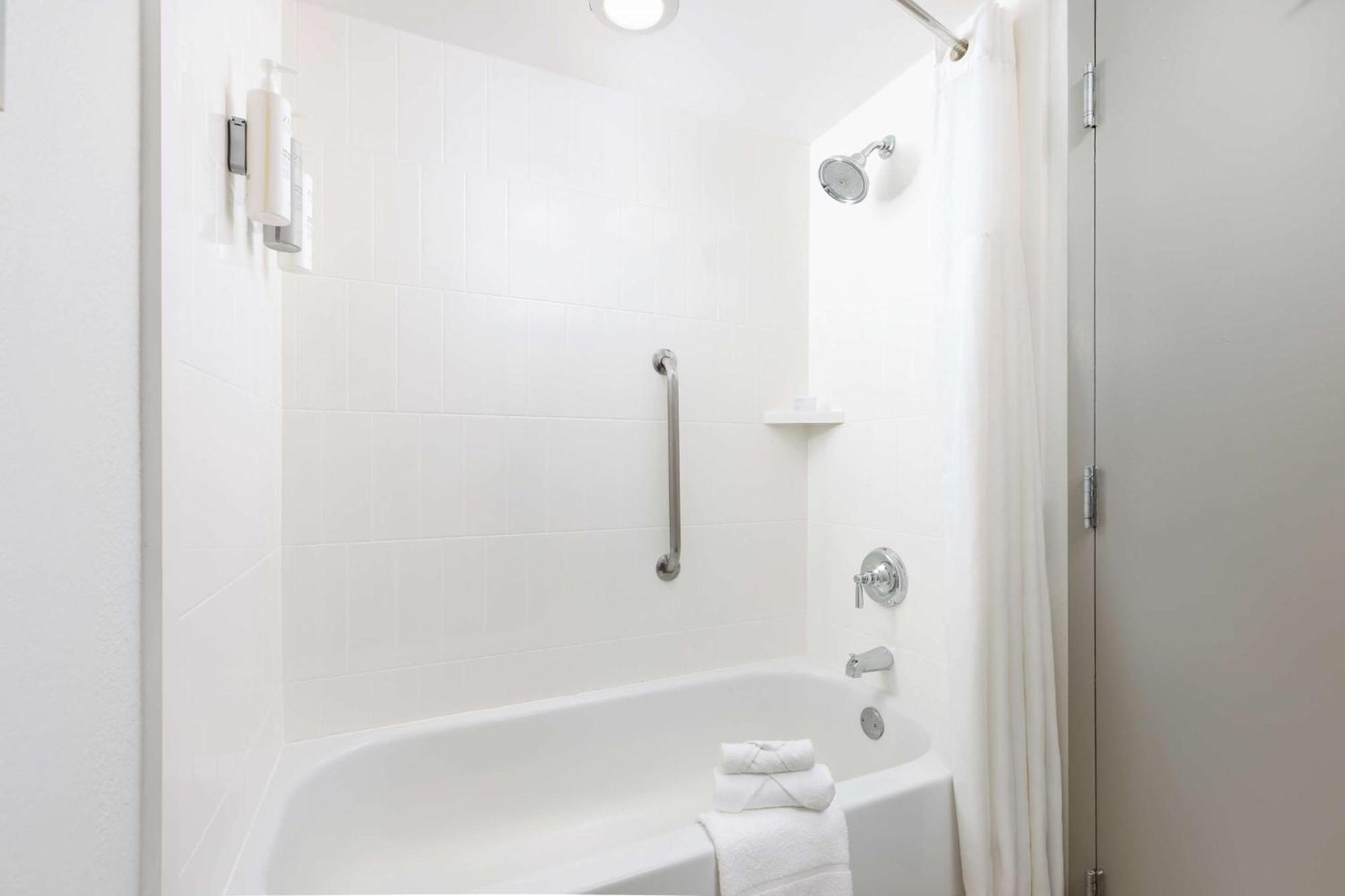 Hampton Inn Naples-Central Εξωτερικό φωτογραφία