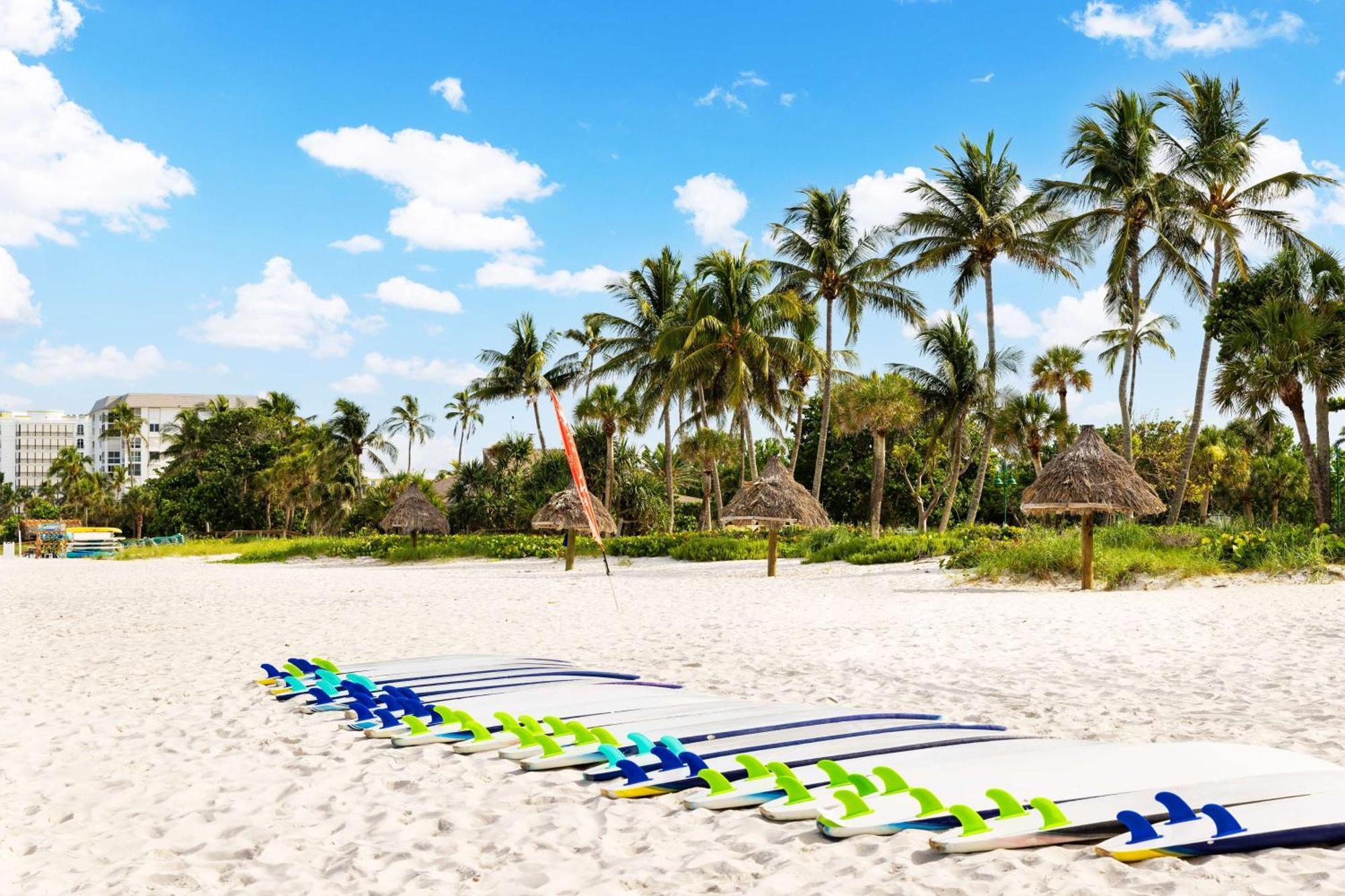 Hampton Inn Naples-Central Εξωτερικό φωτογραφία
