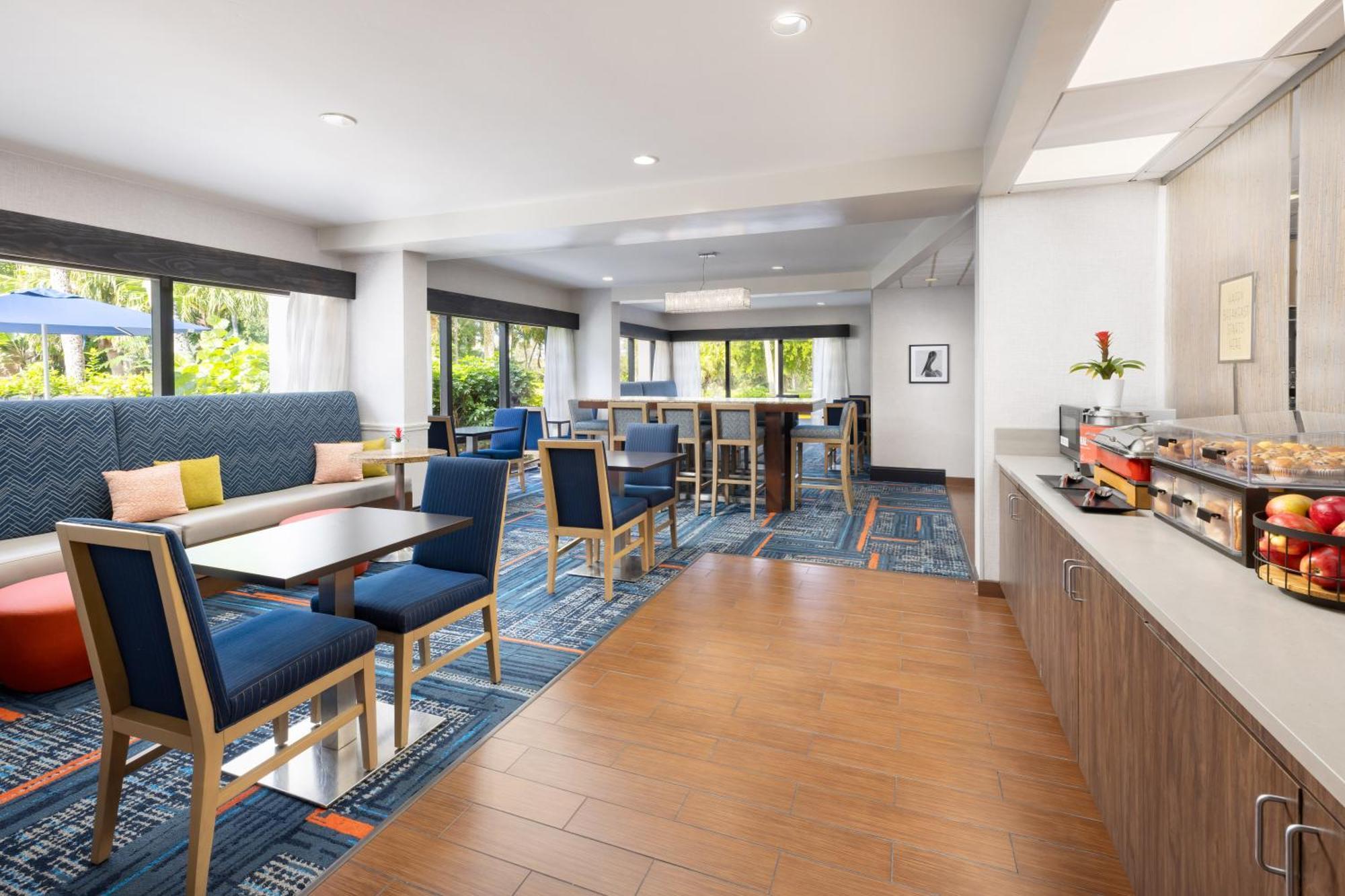 Hampton Inn Naples-Central Εξωτερικό φωτογραφία