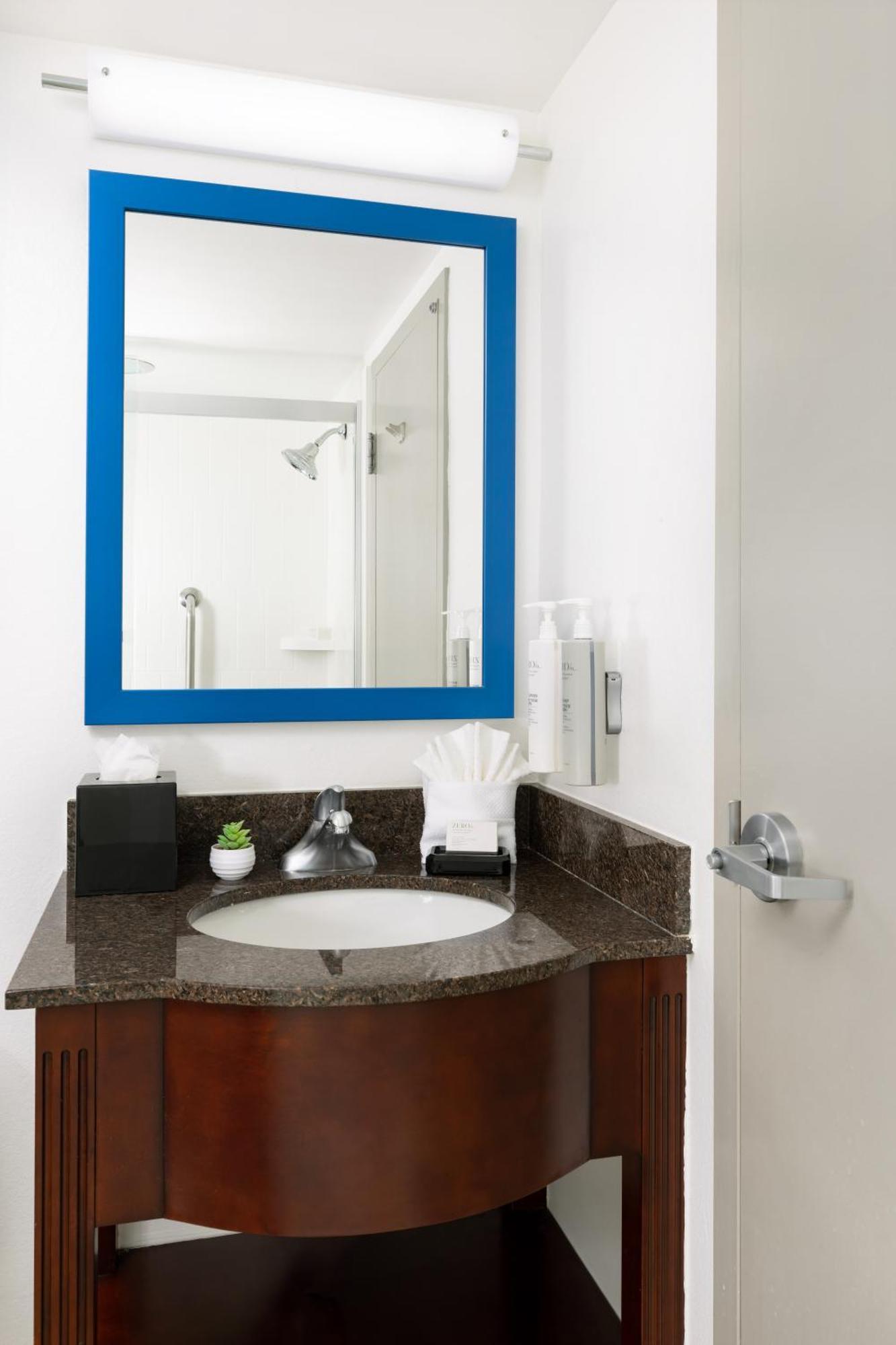 Hampton Inn Naples-Central Εξωτερικό φωτογραφία